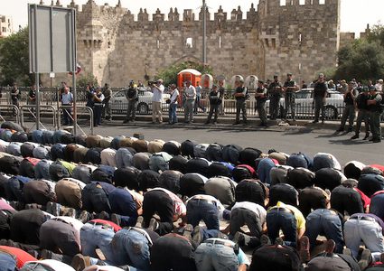 "التعاون الإسلامي" تؤكد على مكانة القدس ومقدساتها