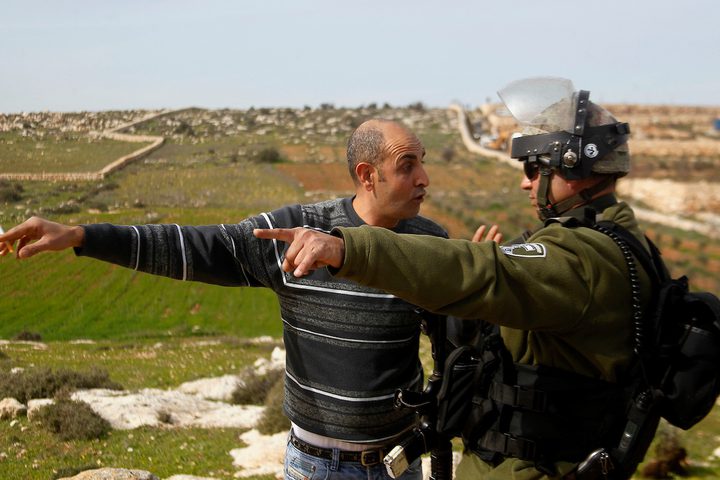 الاحتلال يخطر بهدم منزل في بلدة الخضر