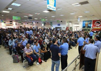 تنقل 14743 مسافر الجمعة على معبر الكرامة