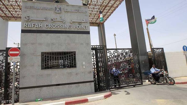 معبر رفح مفتوح لفئة واحدة