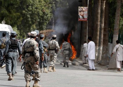 قتلى وجرحى في هجوم انتحاري شرق أفغانستان