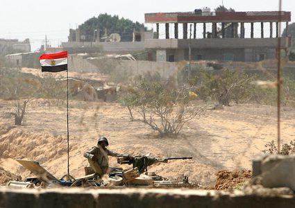 مقتل 4 جنود مصريين في أكبر هجوم في العريش