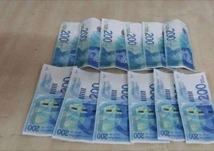 الخليل: القبض على شخص بتهمة ترويج عملة مزيفة