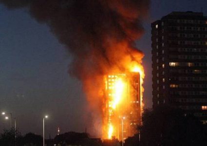 مصرع ثمانية أشخاص وإصابة اثنين بحريق في شيكاغو