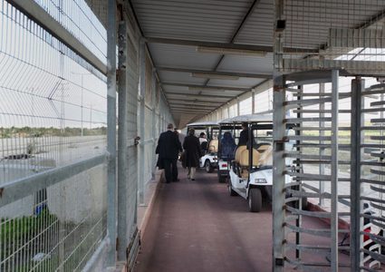 الإحتلال يُعيد فتح معبر بيت حانون صباح الغد