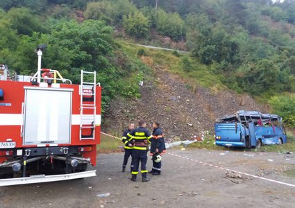 بلغاريا: 16 قتيلاً في انقلاب حافلة سياحيّة