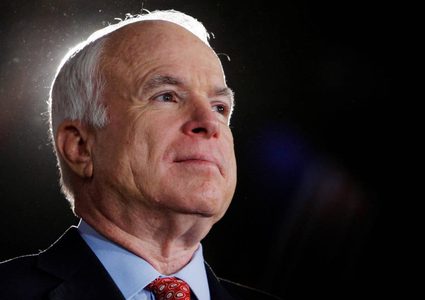 وفاة السيناتور الأميركي جون ماكين عن 81 عاما