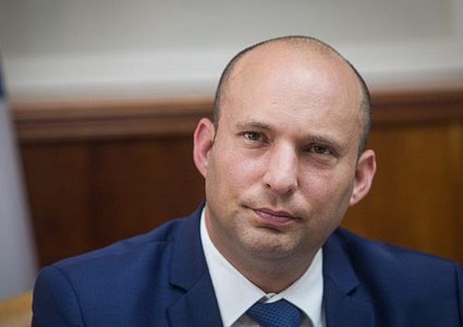 بينت يثني على توجه أمريكا بإلغاء حق العودة للاجئين