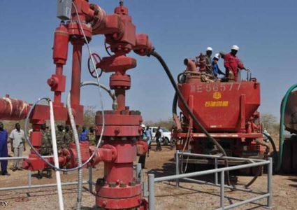 الخرطوم تعلن استئناف ضخ نفط جنوب السودان