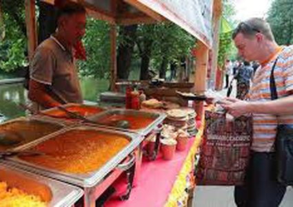 خمسة أسباب لمواصلة تناول الطعام بعد الشبع