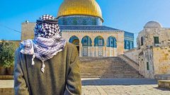 مستوطنون يقتحمون باحات "الأقصى"