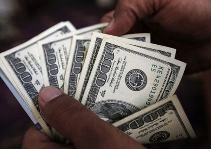 اتفاق تجاري بين أمريكا والمكسيك يكبد الدولار خسائر