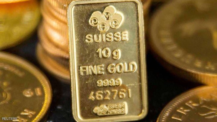 الذهب يحوم فوق 1200 دولار