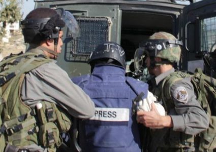 أبو بكر: اعتقال الصحفيين سياسة ممنهجة