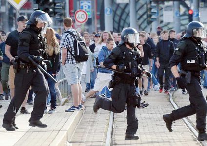 الحكومة الألمانية تدين هجمات اليمين المتطرف