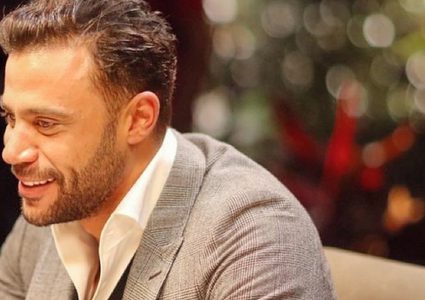 محمد عادل إمام يودع العزوبية