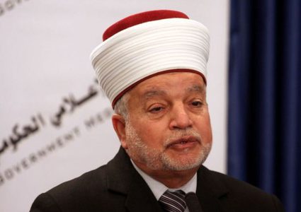 المفتي العام يحذر من تداول نسخة من القرآن الكريم