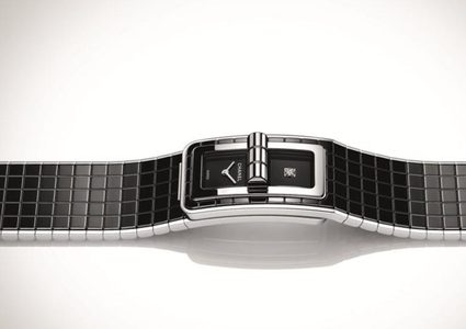 السيراميك يتزيّن بالماس في ساعة "شانيل" الجديدة