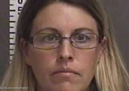 المعلمة "كيم كاردشيان" تعترف بفعل مشين