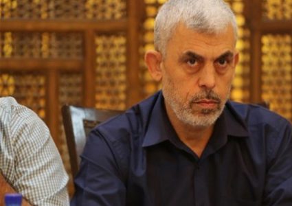 السنوار: سنتوصل لتهدئة مع الاحتلال قريباً