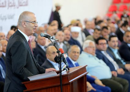 حضور الحمدالله افتتاح العام الدراسي بمدرسة بطوباس