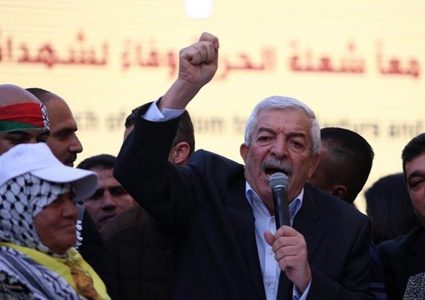 العالول يتفقد مخيم عين الحلوة في لبنان