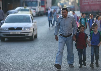 سوشيال ميديا: "أنا بالصف الأول" (صور)