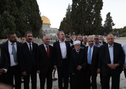 الرئيس بيجوفيتش يزور القدس ويصلي في المسجد الأقصى