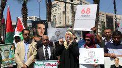 رام الله: مسيرة للمطالبة باسترداد جثامين الشهداء