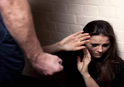 إطلاق حملة "من بيت لبيت" لمناهضة العنف ضد المرأة