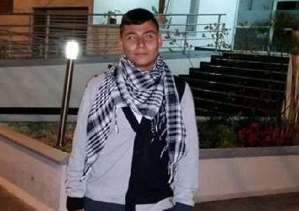 شاب يبتر أنفه ويقطع أذنيه لسبب خاص!