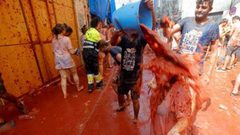 "حرب الطماطم" تندلع في بونول الإسبانية
