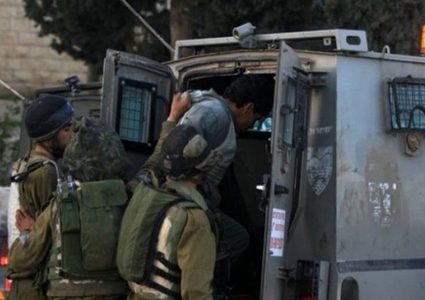 اعتقال شابين بزعم حيازتهم "اكواع متفجرة"