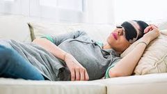 دراسة تكشف ماذا يفعل نوم القيلولة بـ"مخ الإنسان"