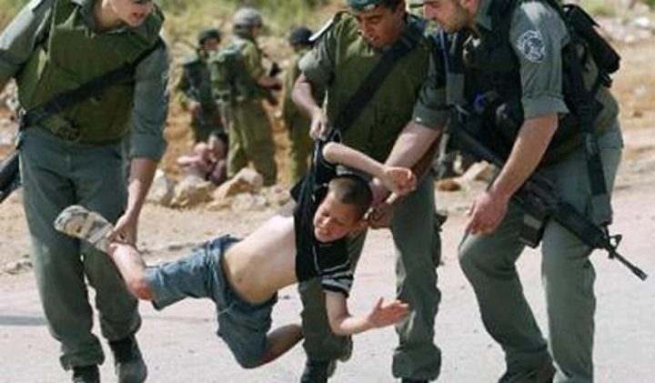 هيئة الأسرى توثق جرائم تعذيب بحق فتية أسرى