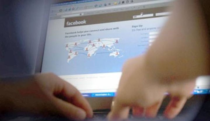 الشرط تقبض على مشتبه به بابتزاز وتهديد فتاة