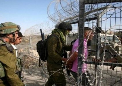 الاحتلال يعتقل 4 فلسطينيين جنوب قطاع غزة