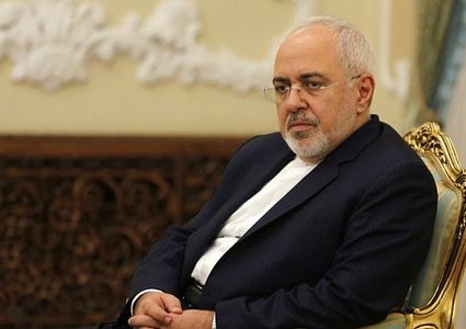 ظريف يصل لدمشق لإجراء محادثات مع القيادة السورية