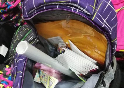 حملة بنابلس توفر حقائب وقرطاسية لـ200 طفل