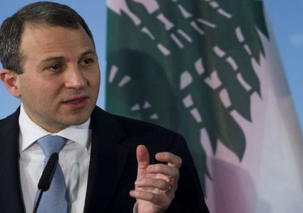 وزير الخارجية اللبناني:القرار الأمريكي يمس بالسلام