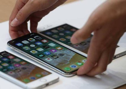 أبل تحذر عملاءها من "خطر" في هواتفها