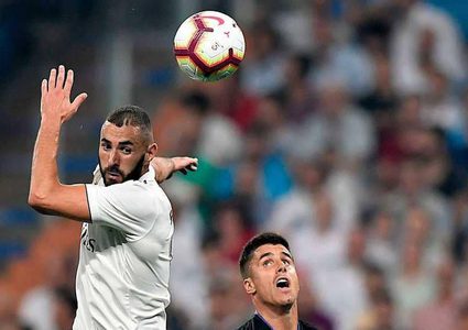 بنزيمة يحطم رقم رونالدو القياسي