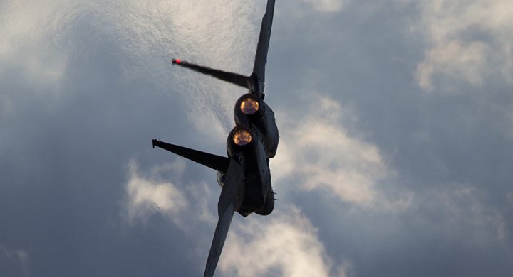 طائرات الاحتلال  تقصف منطقة وادي العيون في سوريا