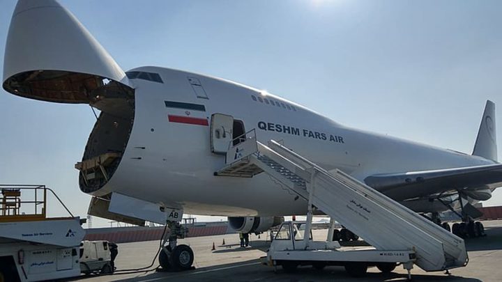 تقرير: إيران تهرب أسلحة لحزب الله عبر خطوط مدنية