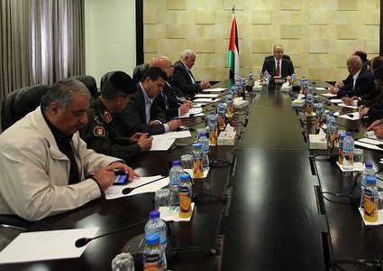 الحمد الله يبحث مع مدراء عمليات الأمن اخر التطورات