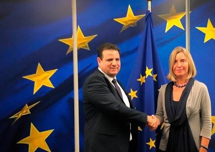 عودة يلتقي موغريني احتجاجا على "قانون القومية"