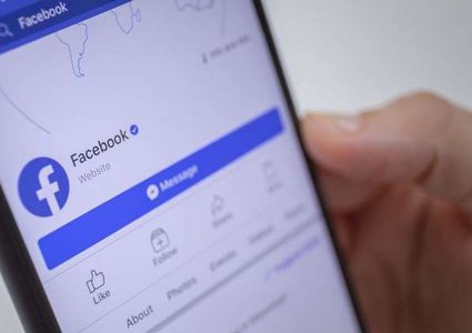 مستخدمون يشتكون من تعطل فيسبوك وإنستغرام