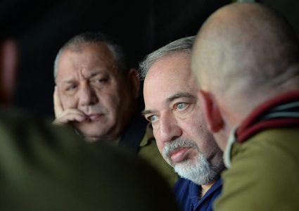 ليبرمان:نحن الأقوى في الشرق الأوسط ولا أحد يهزمنا