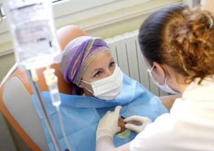 بريطانيا تبدأ علاجا "ثوريا" لسرطان الدم