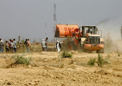 "الخان الأحمر".. المعركة مستمرة !